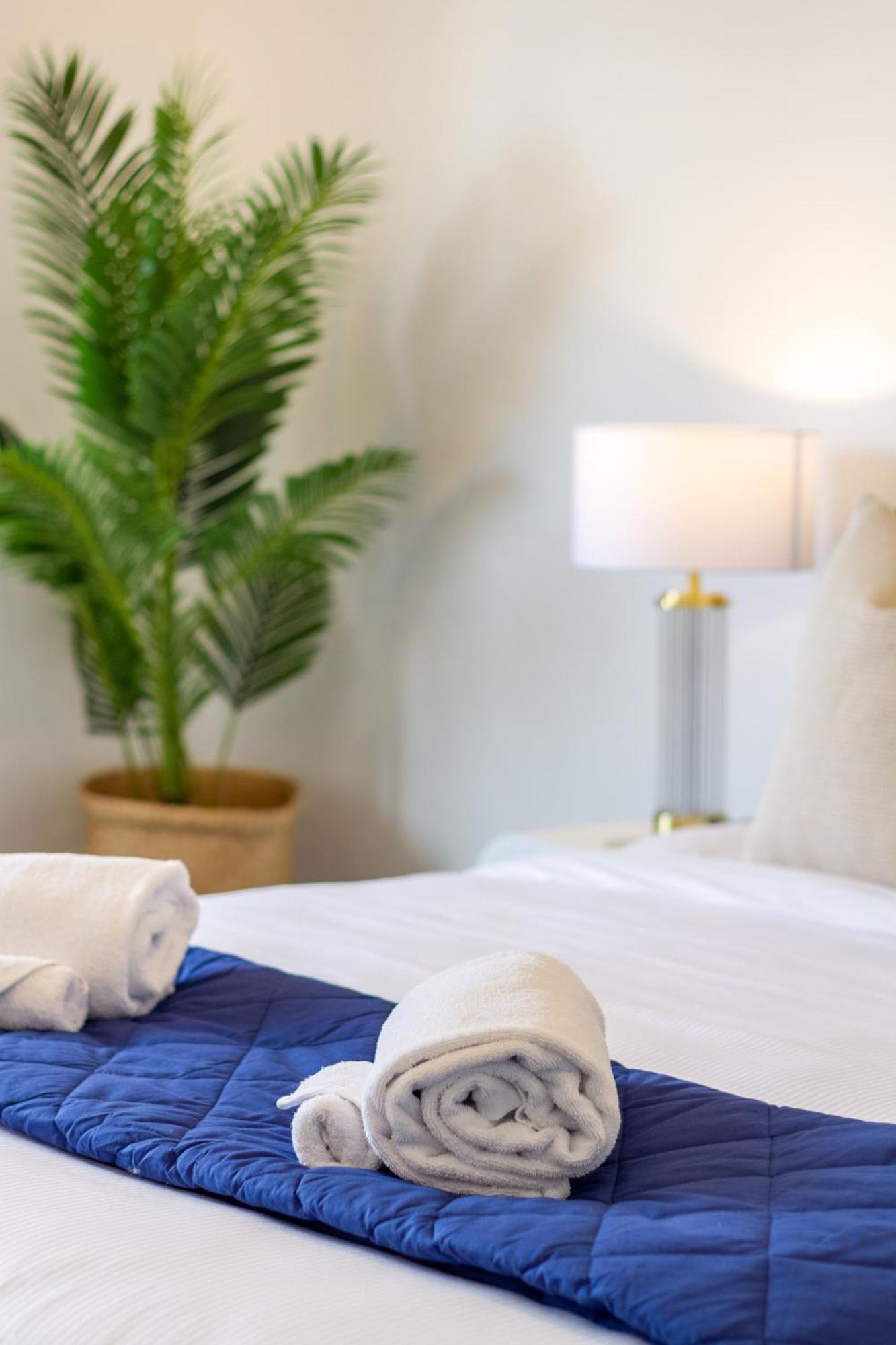 Central Christchurch Santorini Style 1Br Studio Luaran gambar